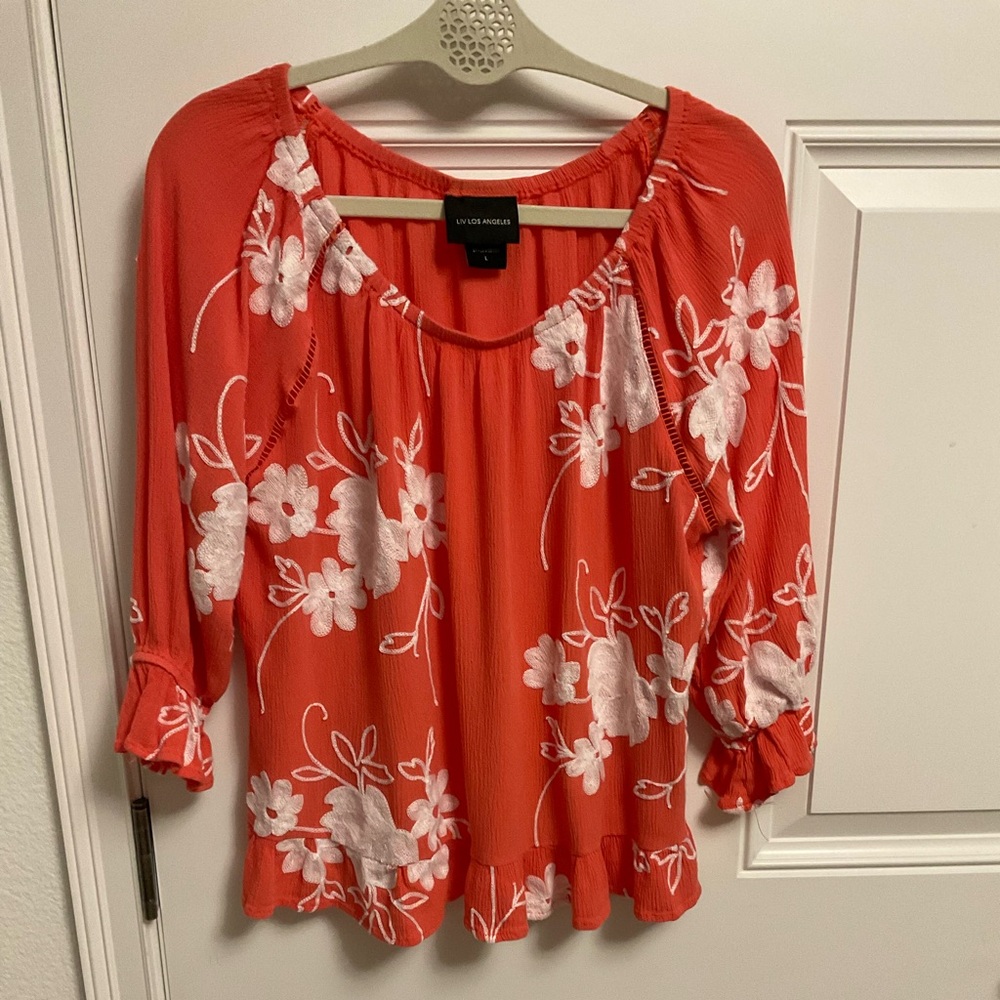 Liv Los  Angeles women’s off shoulder ruffle top. Size large. A
